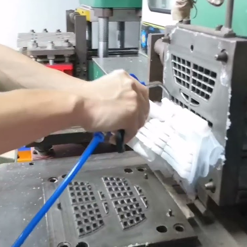Key Strategies for Optimal Keyboard Mold Care and Longevity3