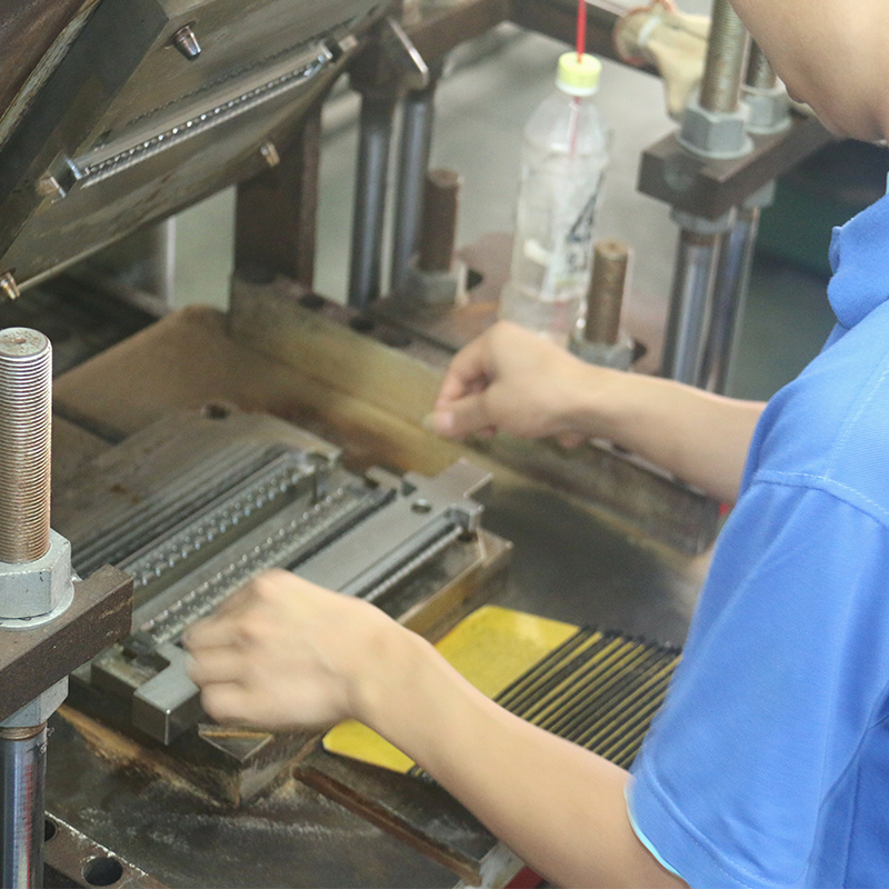 Comparing Compression Molding and LIM in Insert Molding3
